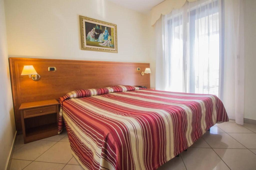 Hotel Jolly Modugno Zewnętrze zdjęcie
